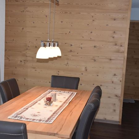 Ferienwohnungen Chalet Hohturnen Гринделвалд Екстериор снимка