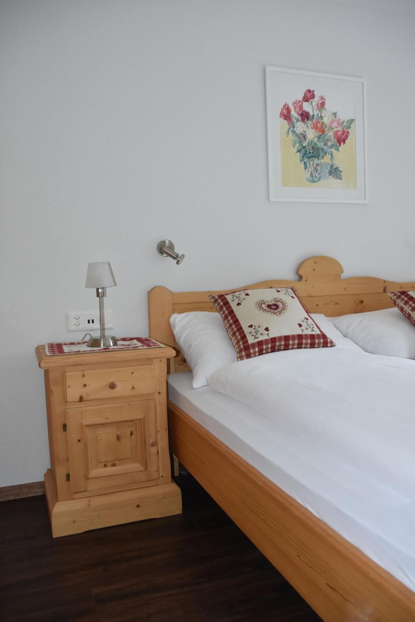 Ferienwohnungen Chalet Hohturnen Гринделвалд Екстериор снимка