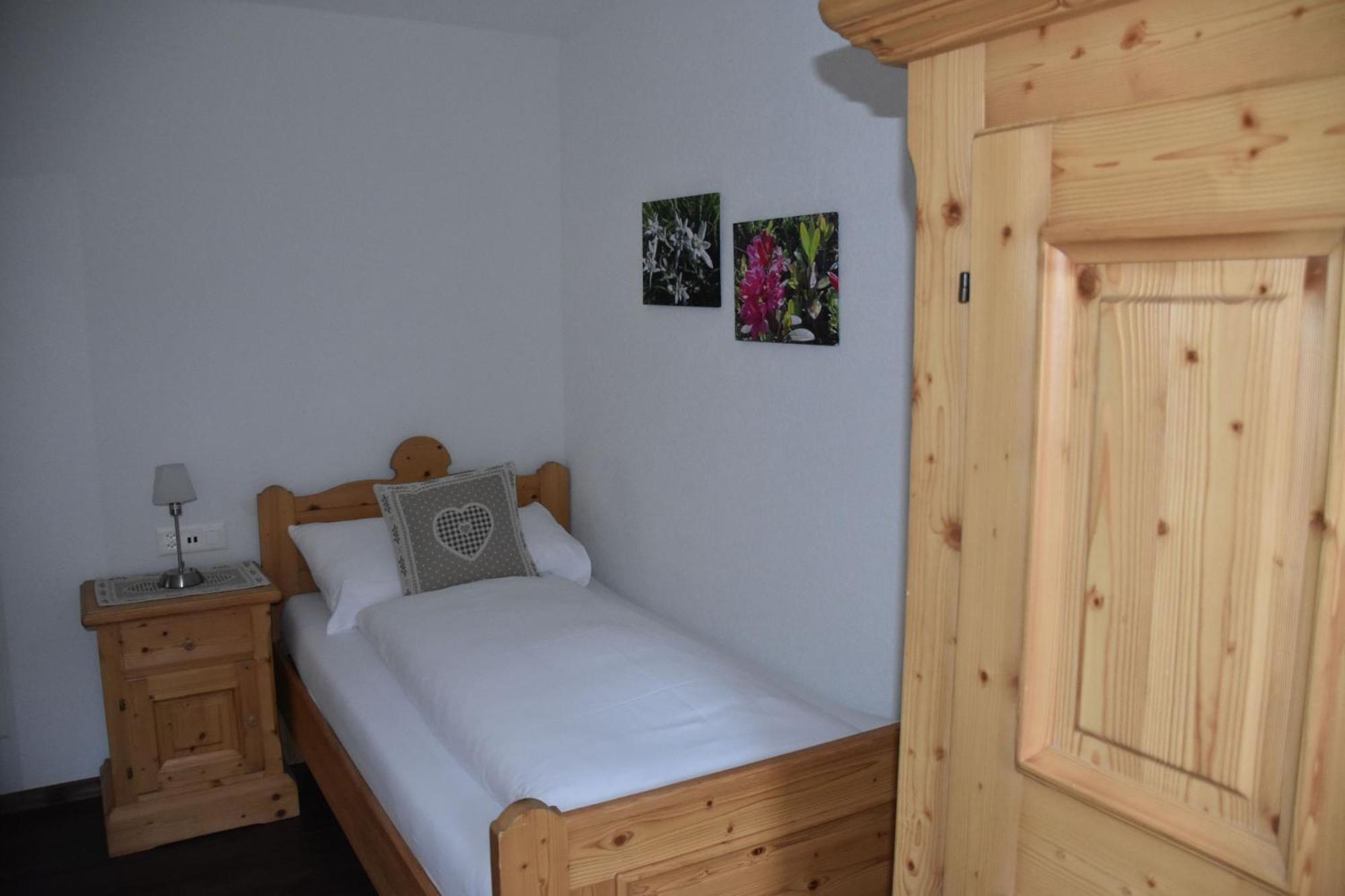 Ferienwohnungen Chalet Hohturnen Гринделвалд Екстериор снимка